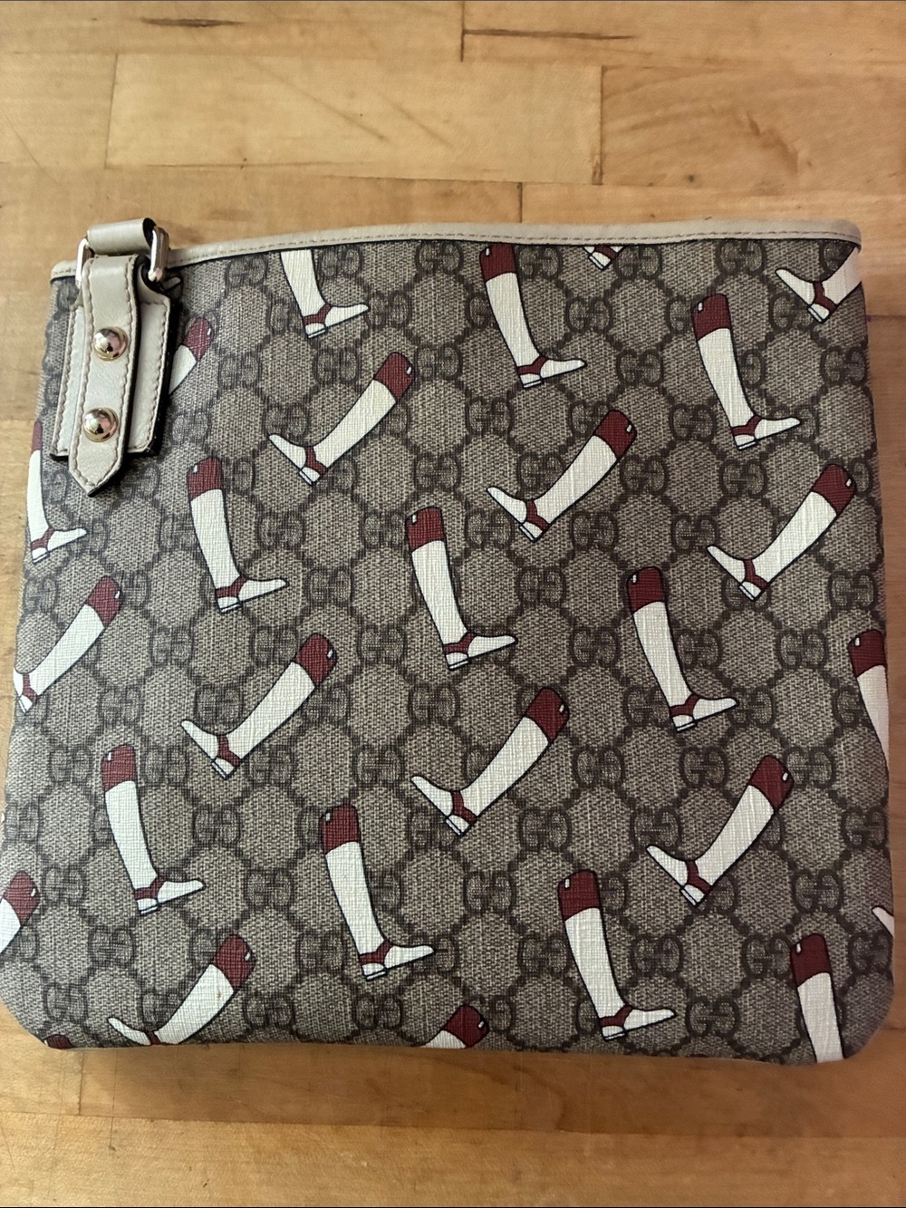 Gucci GG Supreme Equestrian Messenger!